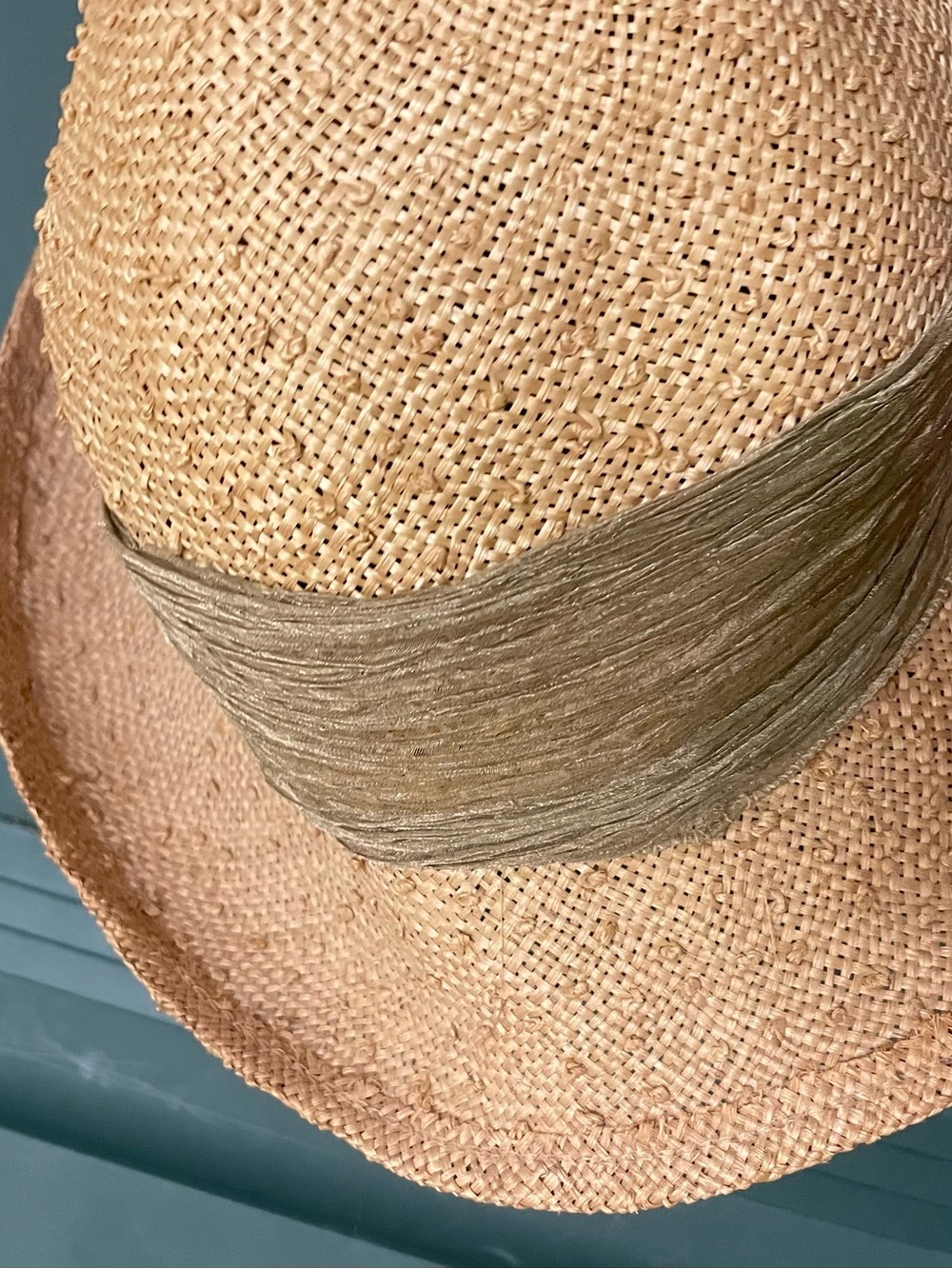 Vintage 90s Tina Luxe Straw Sun Hat with Cream Rose Accent - Picture 4 of 9